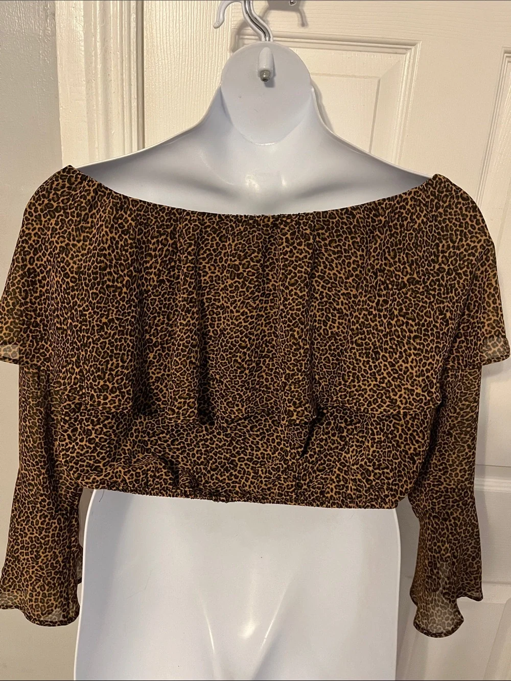 Show Me Your MuMu Brown Leopard Off-Shoulder Love Spell Ruffle Crop Top - Picture 15 of 15